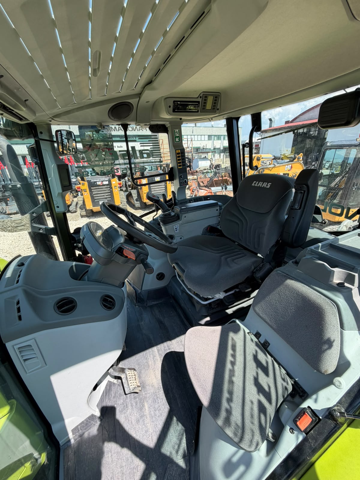 CLAAS ARION 460