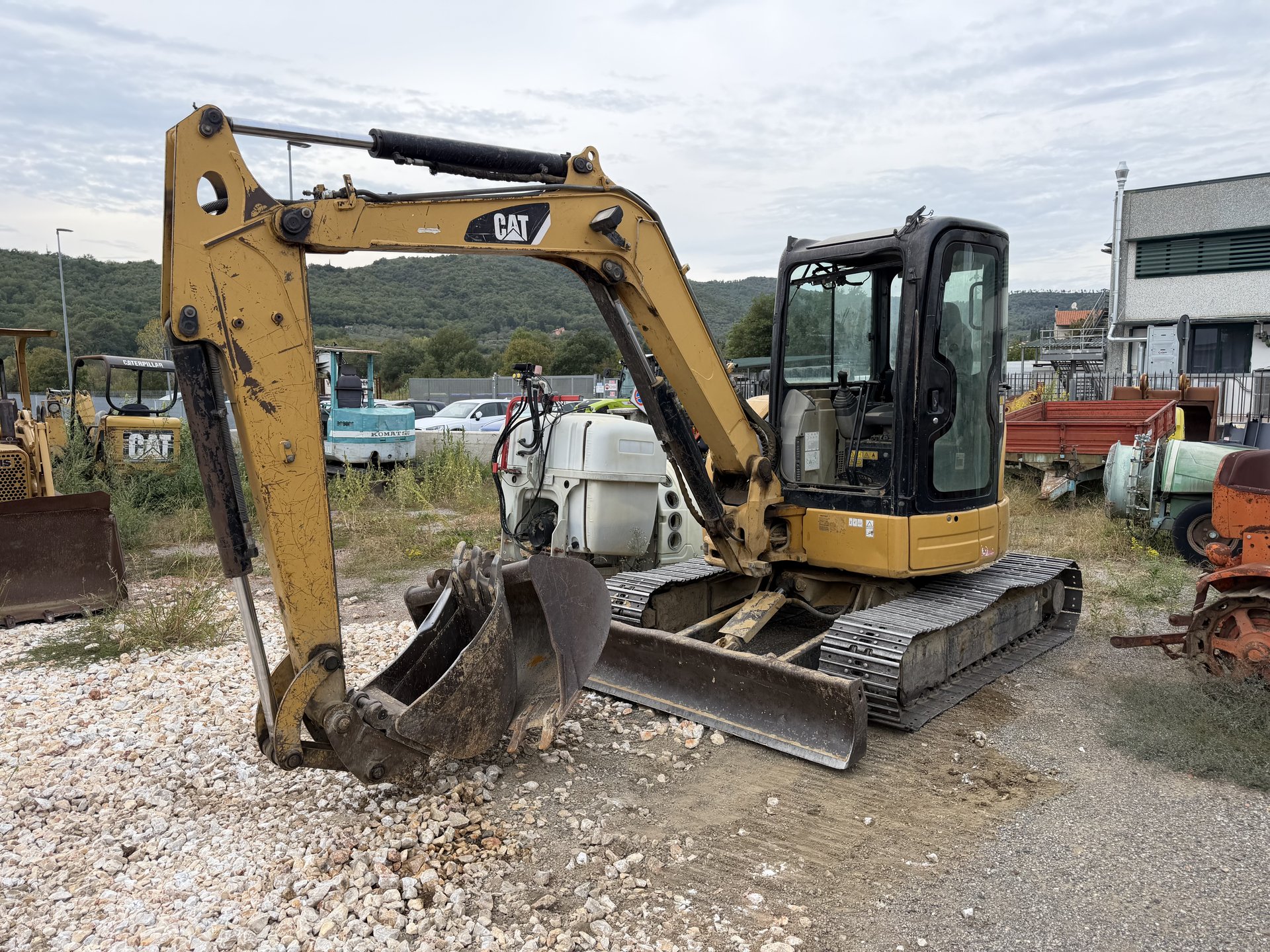 CATERPILLAR 305 C CR